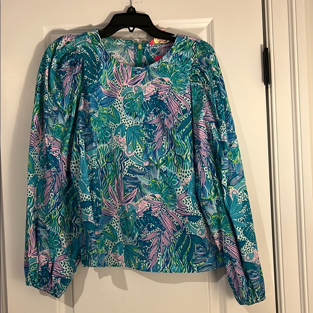 Blue and Green Relaxed Blouse with Puff Sleeves and Scoop Neck